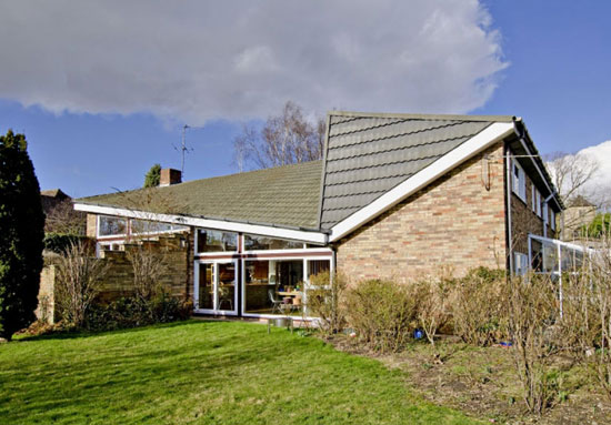 Four-bedroom 1960s midcentury modern property in Thorpe on the Hill, Lincolnshire