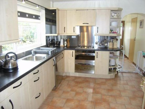 lis4 Scandinavian-style four-bedroomed house in Lisvane, Cardiff, South Wales