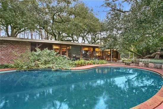 1950s Arthur Davis-designed midcentury modern property in River Ridge, Louisiana, USA