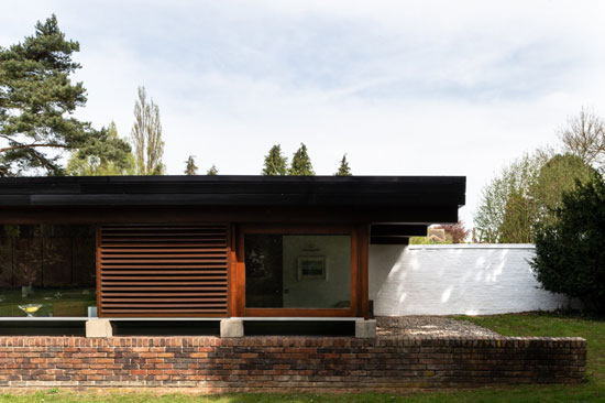 1960s Sir Philip Dowson midcentury modern house in Long Melford, Suffolk