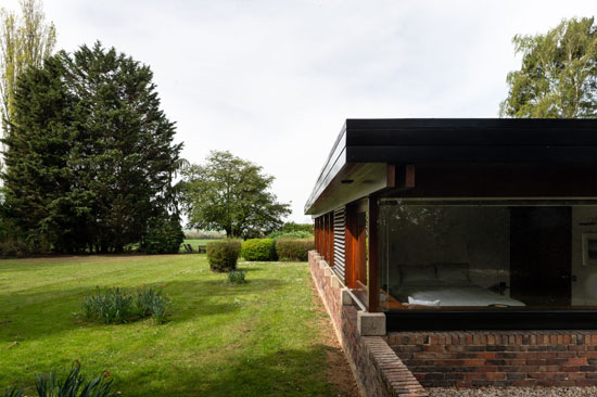 1960s Sir Philip Dowson midcentury modern house in Long Melford, Suffolk