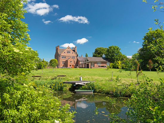 Elizabethan Burton Hall in Burton, Cheshire up for raffle