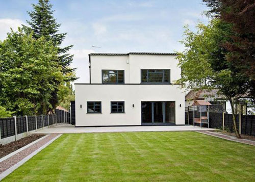 lou4 Refurbished four-bedroom art deco property in Loughton, Essex
