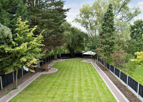 lou5 Refurbished four-bedroom art deco property in Loughton, Essex