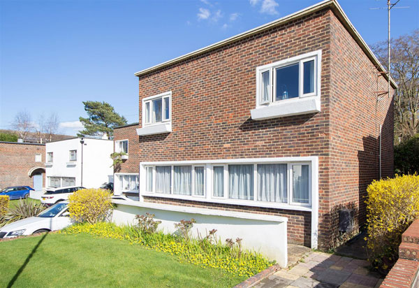 1930s Berthold Lubektin modern house in Haywards Heath, West Sussex