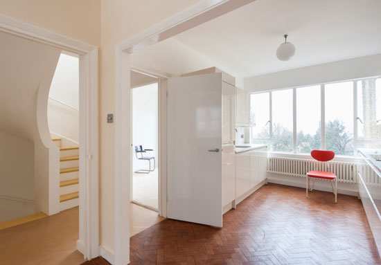 1930s Berthold Lubetkin-designed five-bedroom modernist property in London SE18