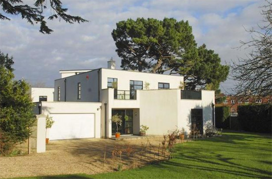 Five-bedroom contemporary modernist property in Lymington, Hampshire