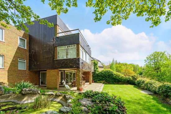 Five-bedroom modernist property in Highgate Ponds, London N6