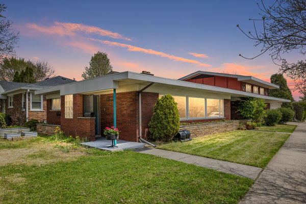 1950s midcentury modern time capsule in Eastpointe, Michigan, USA