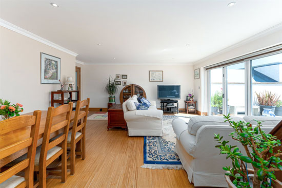 Apartment in the 1930s Manor Road Garage in East Preston, West Sussex