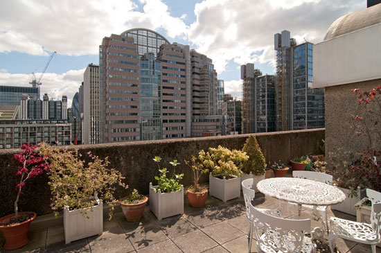 Barbican living: Split level apartment in Mountjoy House on the Barbican Estate, London EC2