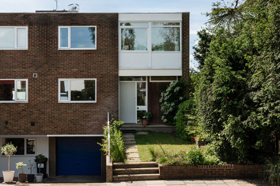 1960s midcentury modern house in London SW20