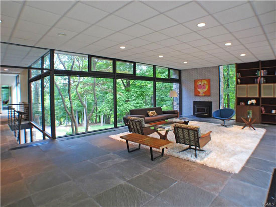 1950s modernist property in New Castle, New York, USA