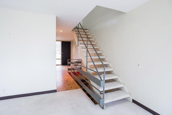 1950s Mies Van Der Rohe-designed townhouse in Detroit, Michigan, USA