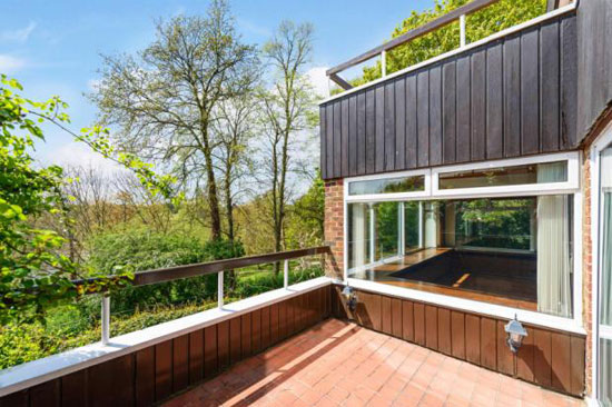 Five-bedroom modernist property in Highgate Ponds, London N6