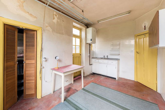 1920s Meadway estate time capsule in London N14