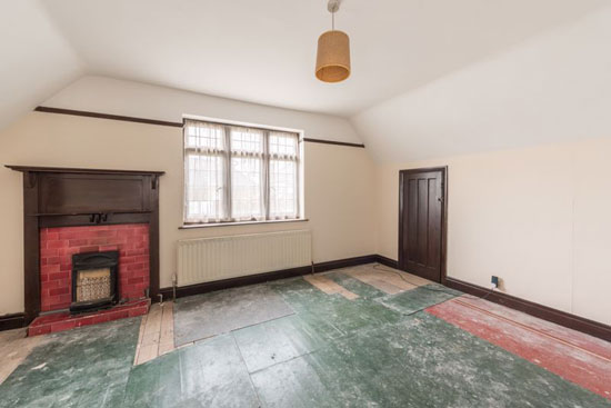 1920s Meadway estate time capsule in London N14