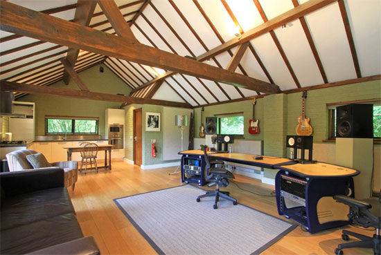 The Quell Michael Manser-designed modernist property in Haslemere, Surrey