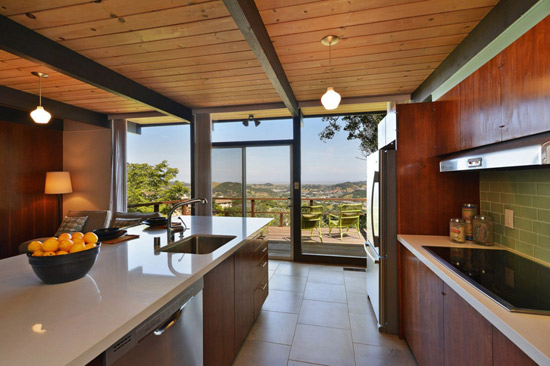 Updated 1960s midcentury modern property in San Anselmo, California, USA