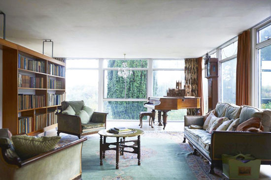 1960s Ray Moxley and Tim Organ-designed modernist property in Chewton Mendip, Somerset