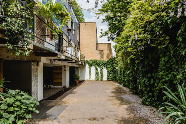 1960s midcentury modern townhouse in London W2