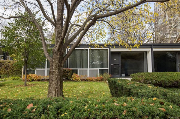 1950s Mies Van Der Rohe property in Detroit, Michigan, USA