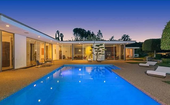 On the market: 1960s midcentury-modern property in Encino, Los Angeles. California, USA