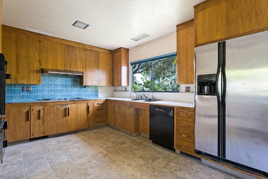 Johnny Stroh-designed midcentury modern property in Santa Paula, California, USA
