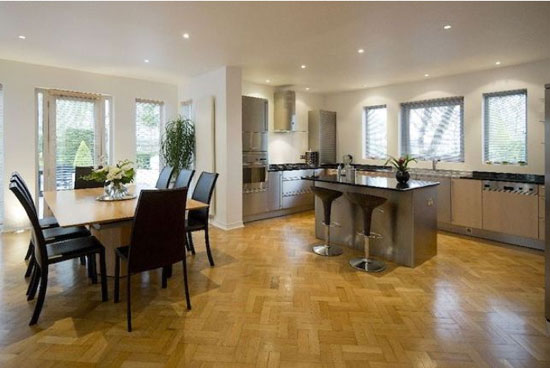millhill5 D E Harrington-designed The Whitehouse 1930s modernist property in Mill Hill, London NW7