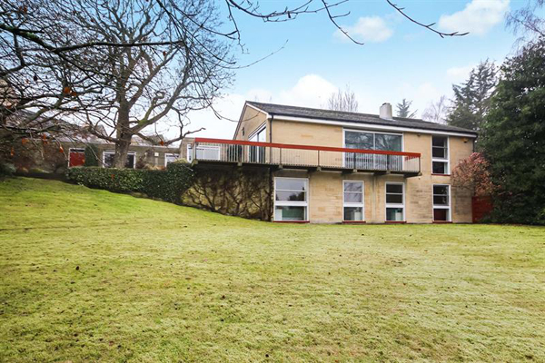 1960s modernism: Four-bedroom property in Minster Lovell, near Witney, Oxfordshire