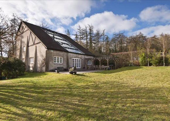 miss5 Grade II-listed former sculptor's studio in Prestwood, Great Missenden, Buckinghamshire