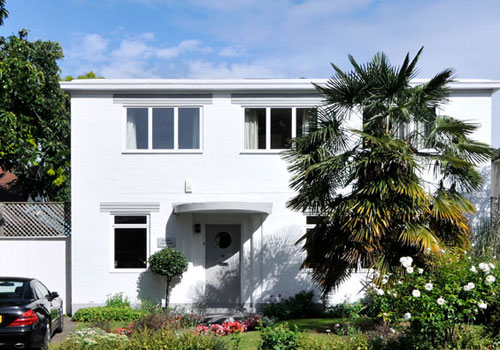 mod2 1940s Andrew G. Alexander-designed detached house in London W4