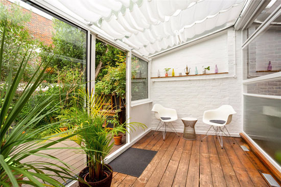 1960s modern townhouse in London SE23