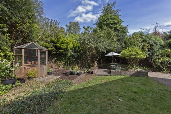 1960s modern house in Kenwood, London N6