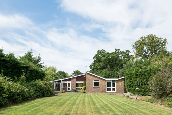 1960s modern house in Oakwood, London N14