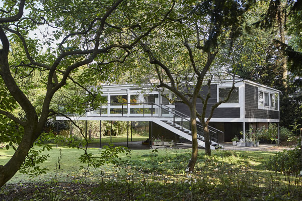 1950s Rossdale House by Geoffry Powell in London N3