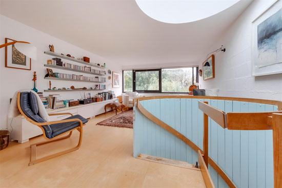 1960s Neave Brown modern townhouse in London N19