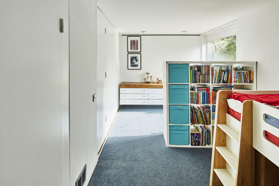 1950s Rossdale House by Geoffry Powell in London N3