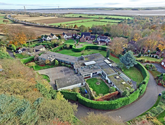 1960s Elsworth Sykes-designed Garth House midcentury modern property in North Ferriby, East Yorkshire