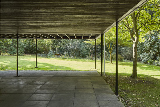 1950s Rossdale House by Geoffry Powell in London N3