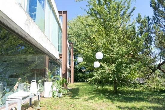 1960s Carl Andre modernist property in Nogent-sur-Oise, northern France