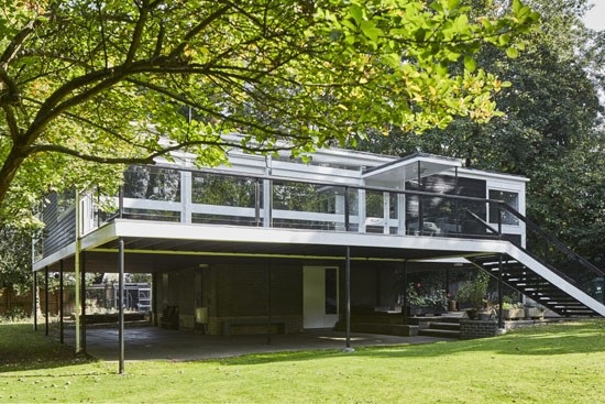 1950s Rossdale House by Geoffry Powell in London N3