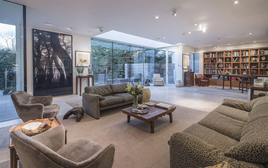 1930s art deco property in Hampstead Garden Suburb, London N2