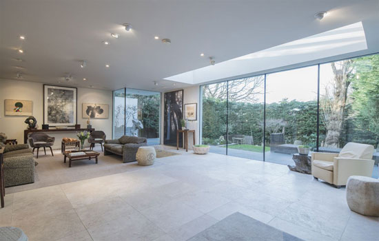 1930s art deco property in Hampstead Garden Suburb, London N2
