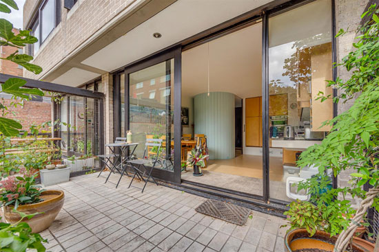 1960s Neave Brown modern townhouse in London N19