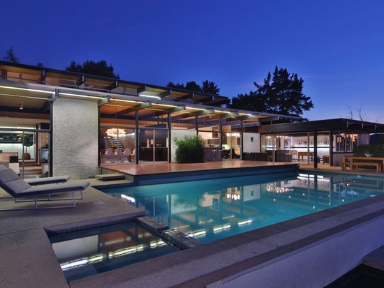 On the market: 1970s Richard and Dion Neutra-designed modernist property in Tarzana, California, USA
