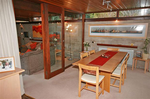 nest4 1960s J Roy Parker-designed Colonus four-bedroomed house in Neston, Cheshire