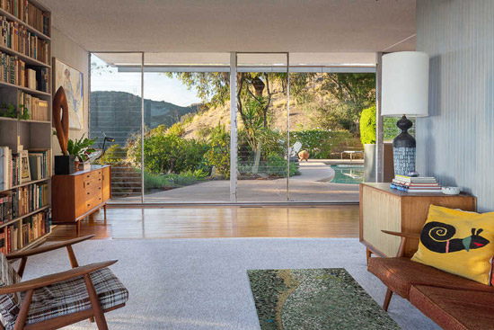 1960s Richard Neutra modernist house in Brentwood, California, USA