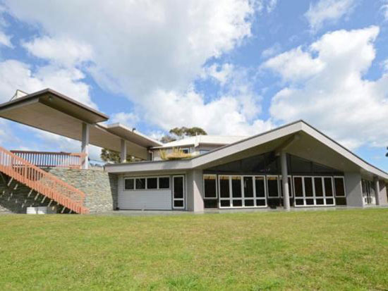 On the market: Midcentury-style four bedroom house in Haruru, Northland, New Zealand – with nuclear bunker