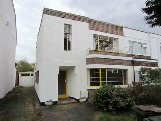 Up for auction: Three-bedroom 1930s art deco house in Nuneaton, Warwickshire